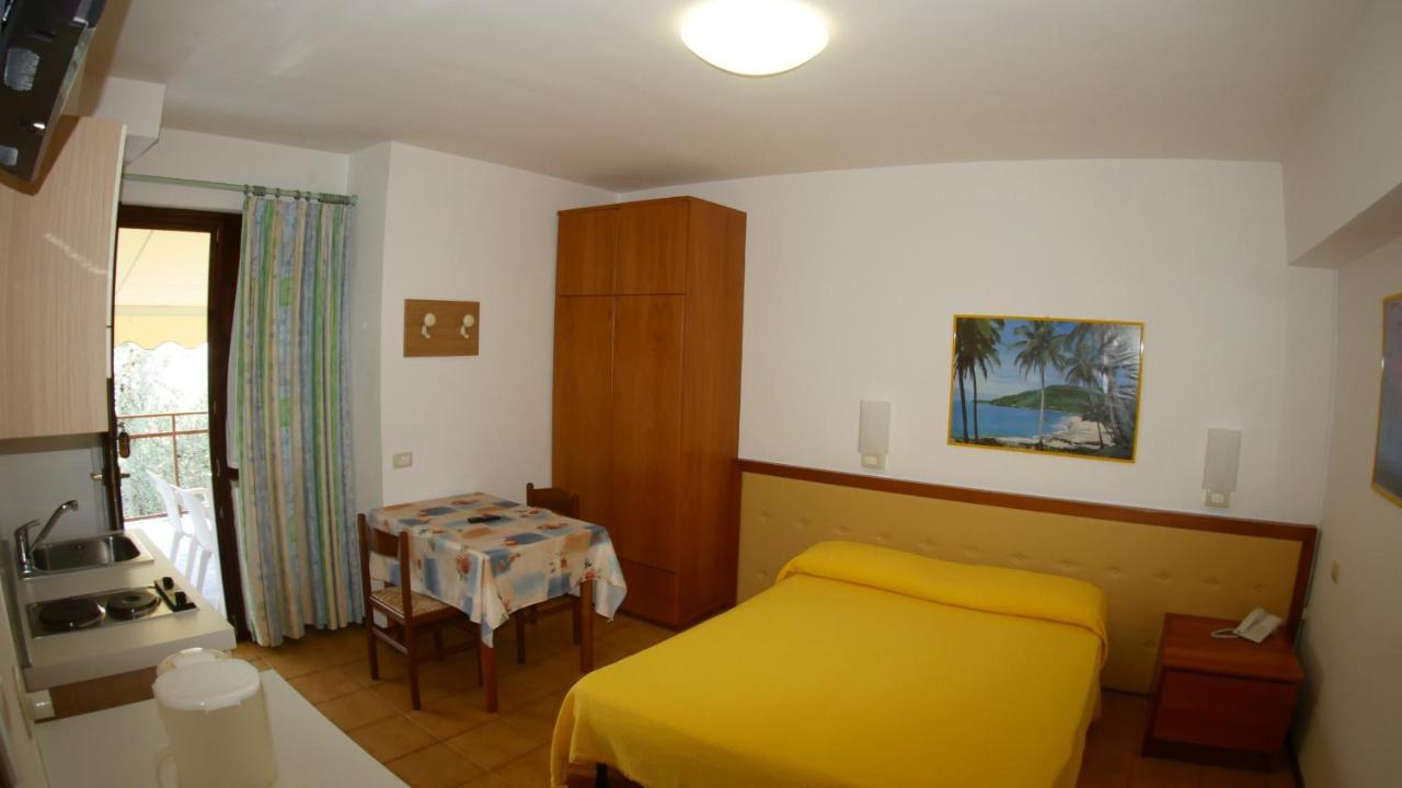 Residence Casa Maria Assenza di Brenzone Exteriör bild