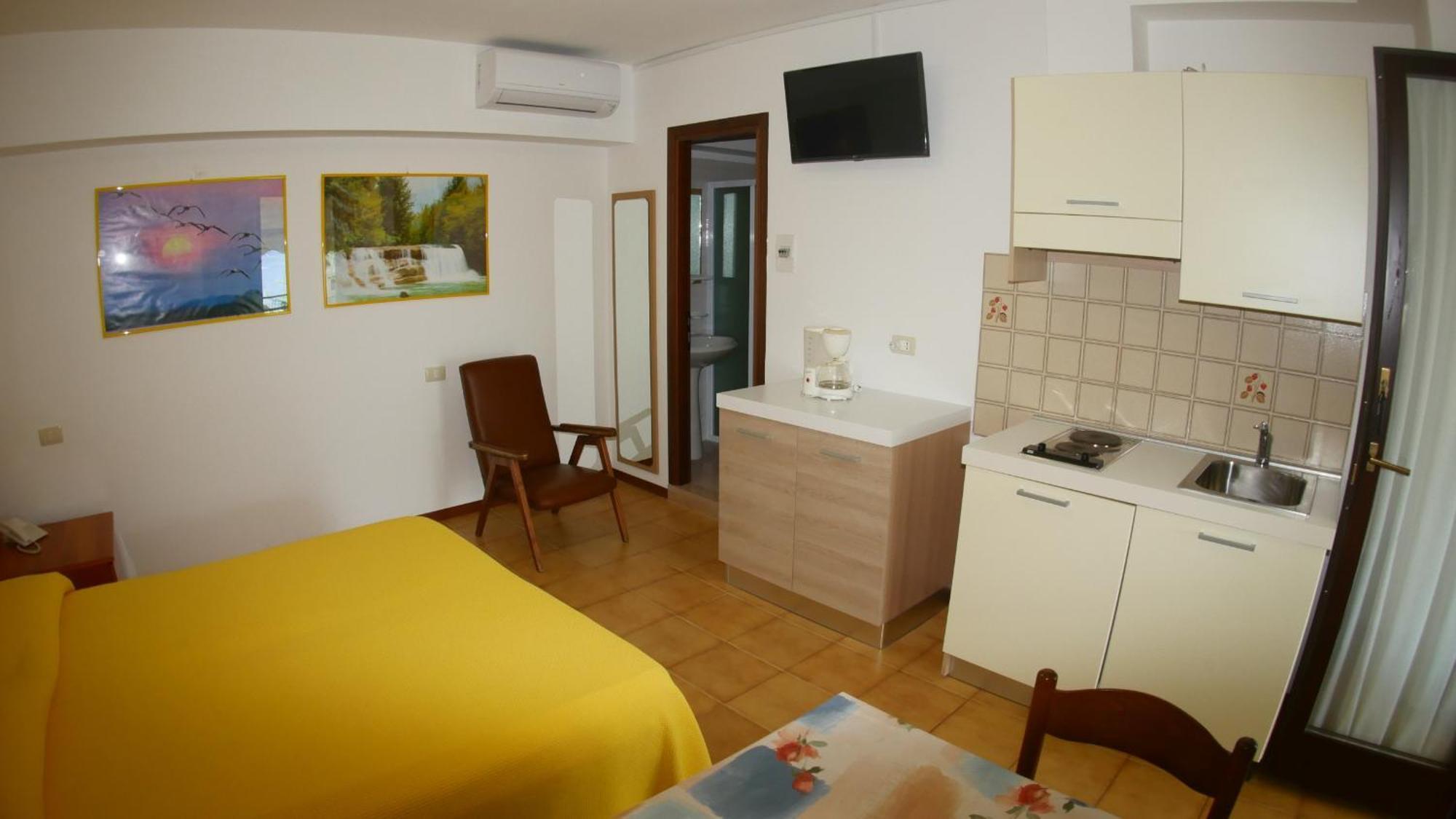 Residence Casa Maria Assenza di Brenzone Exteriör bild