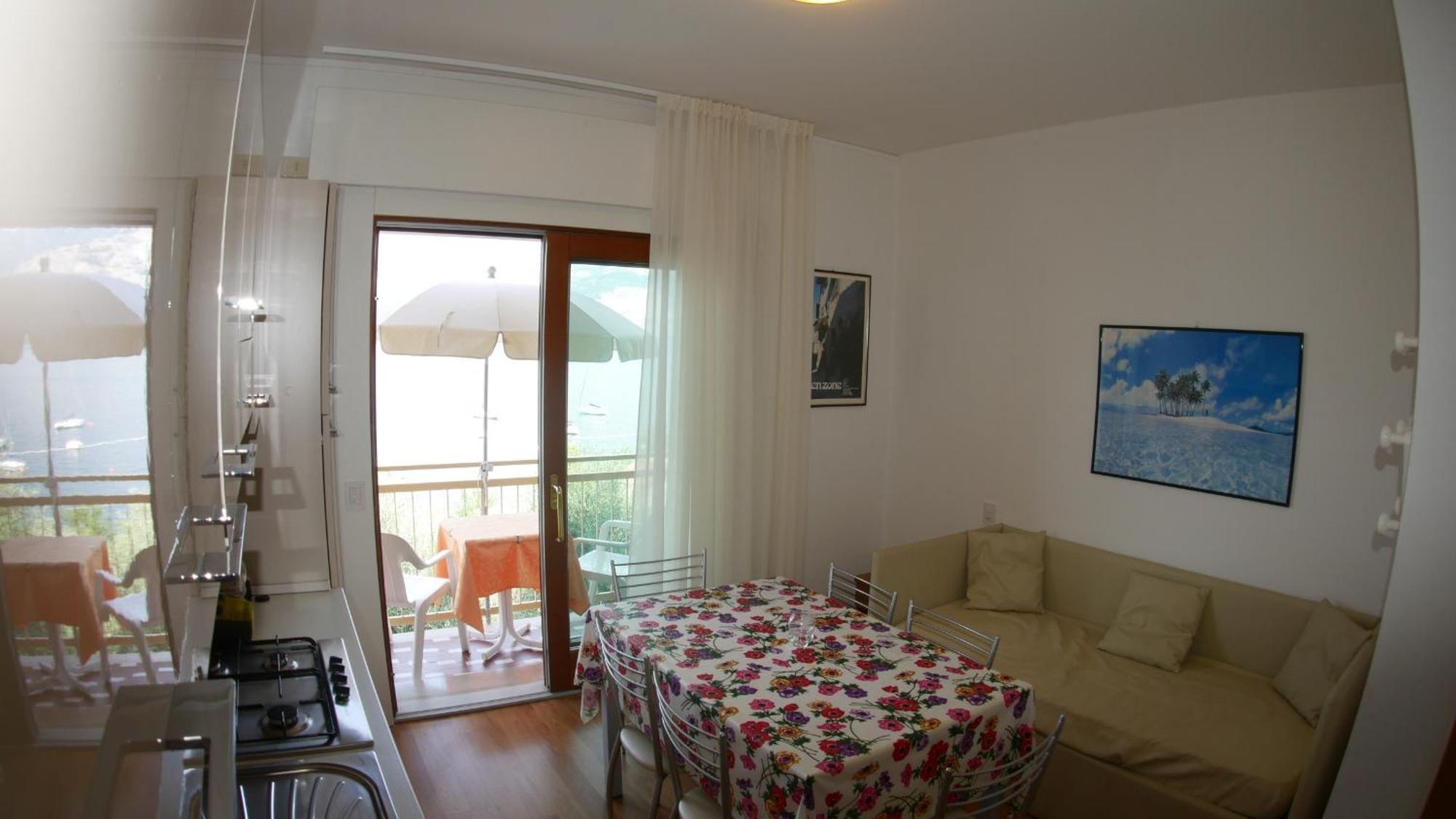 Residence Casa Maria Assenza di Brenzone Exteriör bild