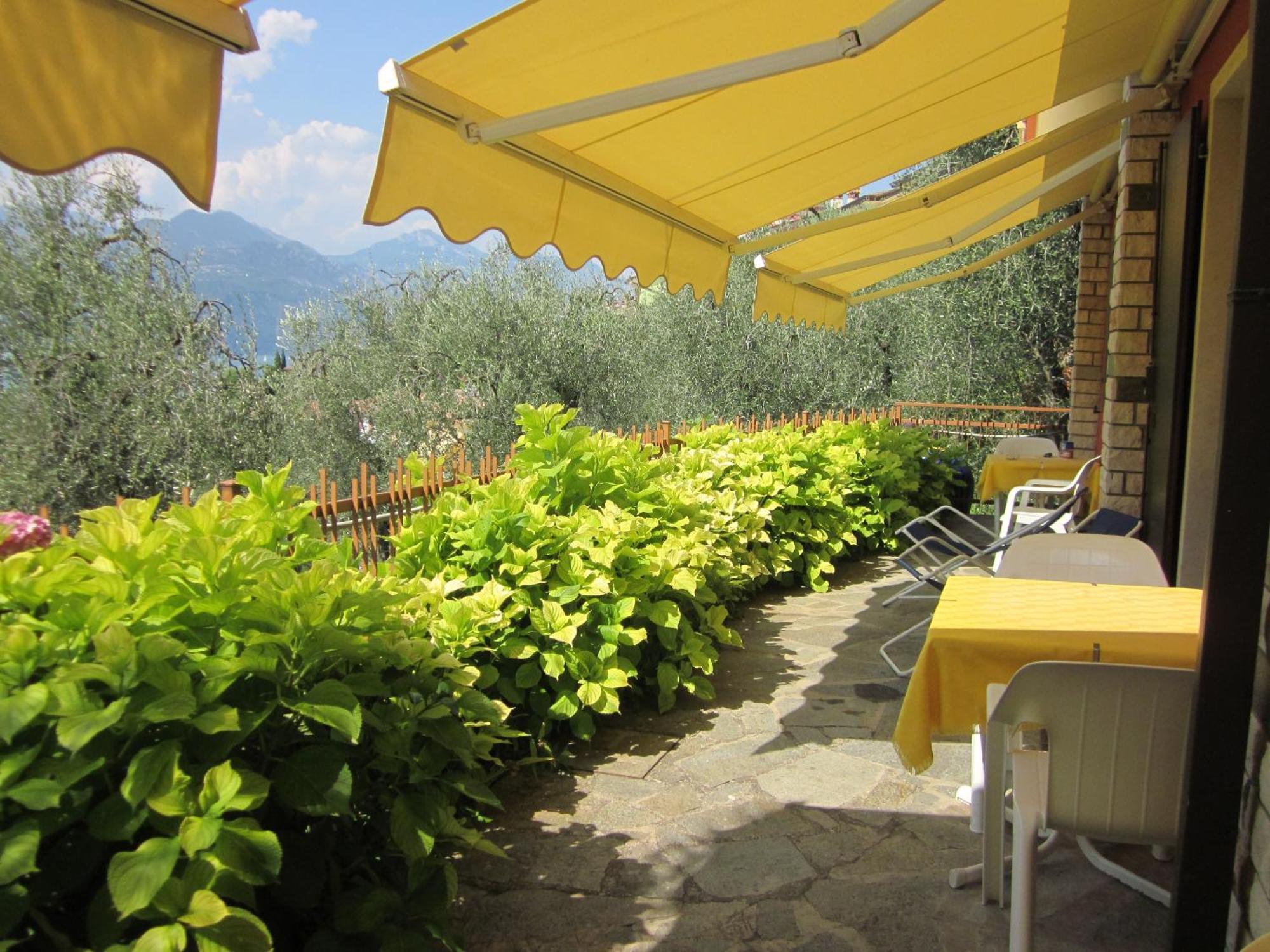 Residence Casa Maria Assenza di Brenzone Exteriör bild