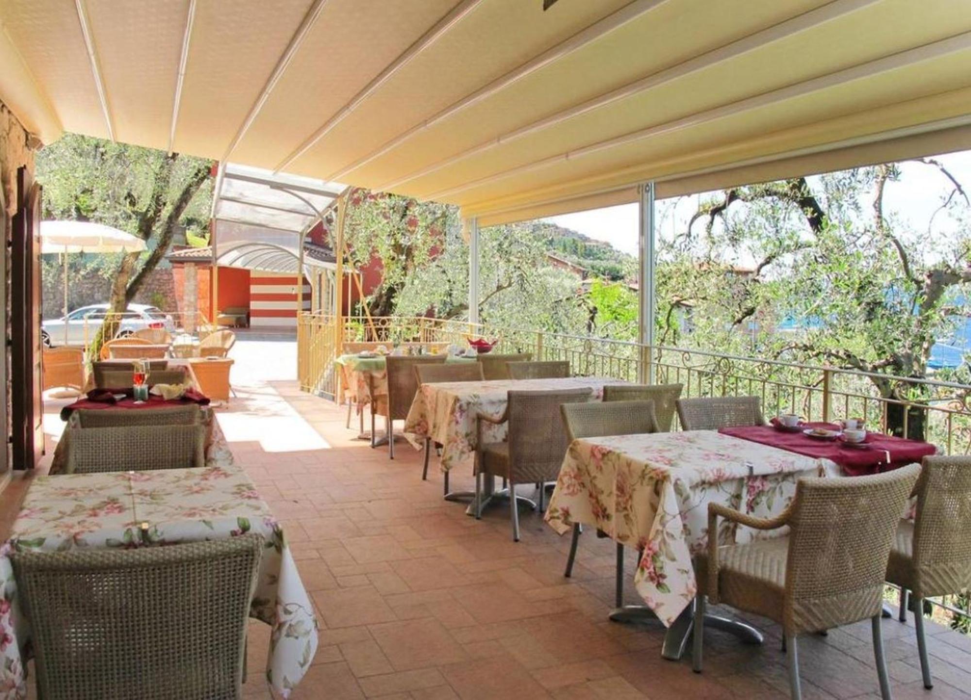Residence Casa Maria Assenza di Brenzone Exteriör bild