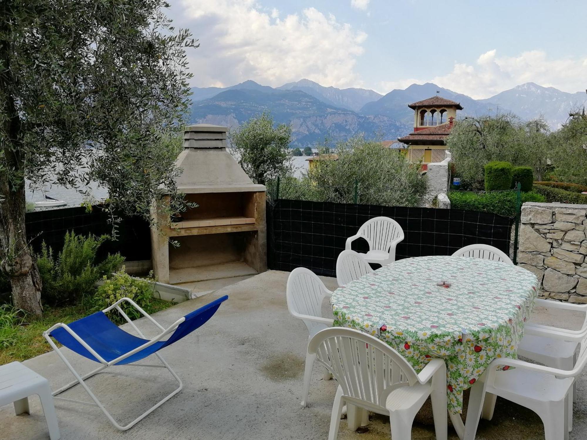 Residence Casa Maria Assenza di Brenzone Exteriör bild
