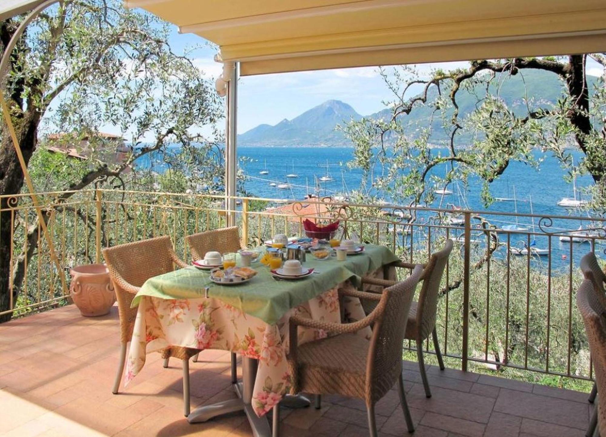 Residence Casa Maria Assenza di Brenzone Exteriör bild