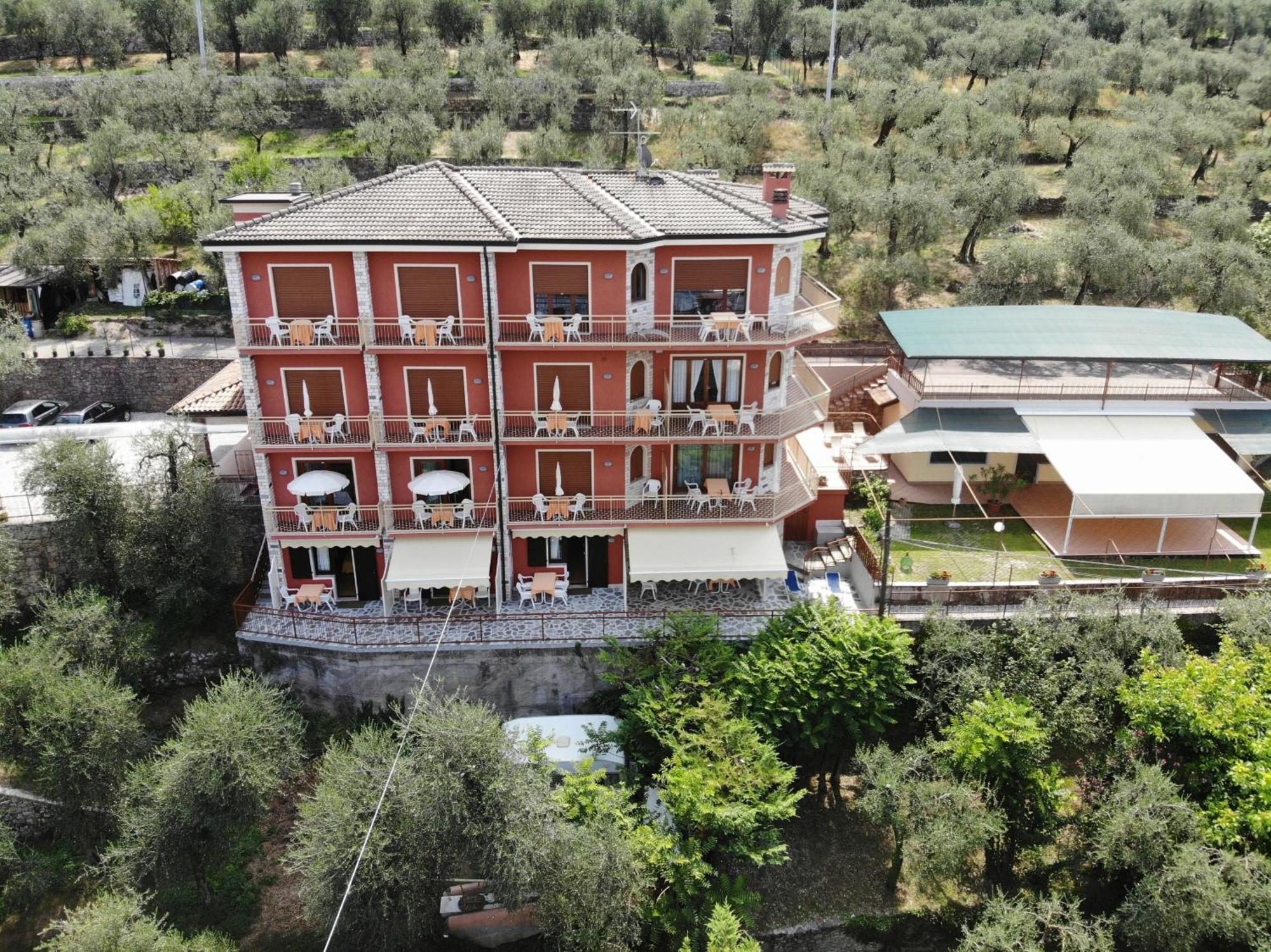 Residence Casa Maria Assenza di Brenzone Exteriör bild